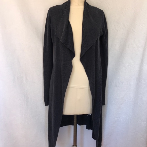 Line the label S linen/rayon navy cardigan EUC - Picture 2 of 8